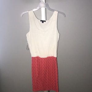 White and dark pink/red dress